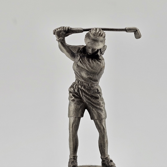 Sterling Classic 94 Female Golfer Wine Bottle Cork Stopper England Golf Barware - Picture 2 of 7